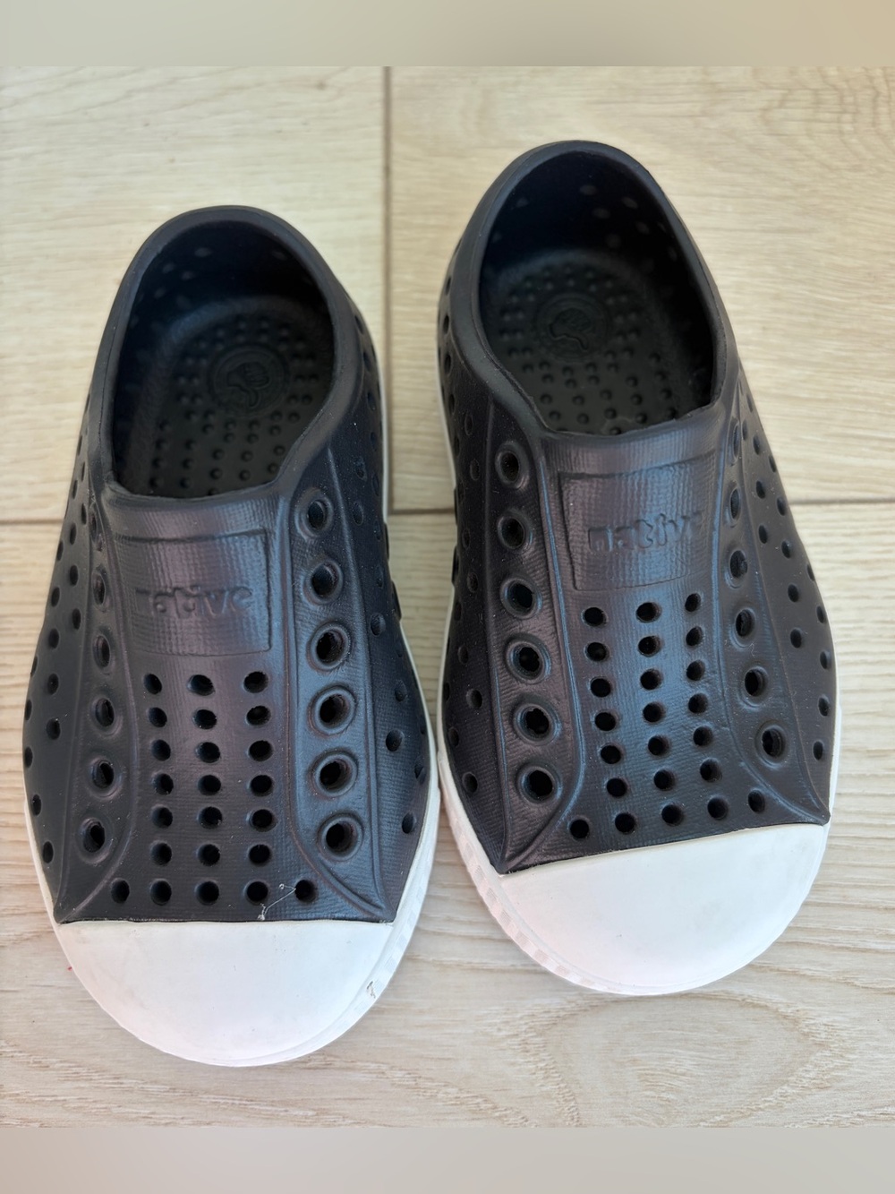 Native Shoes Black size 6c Toddler